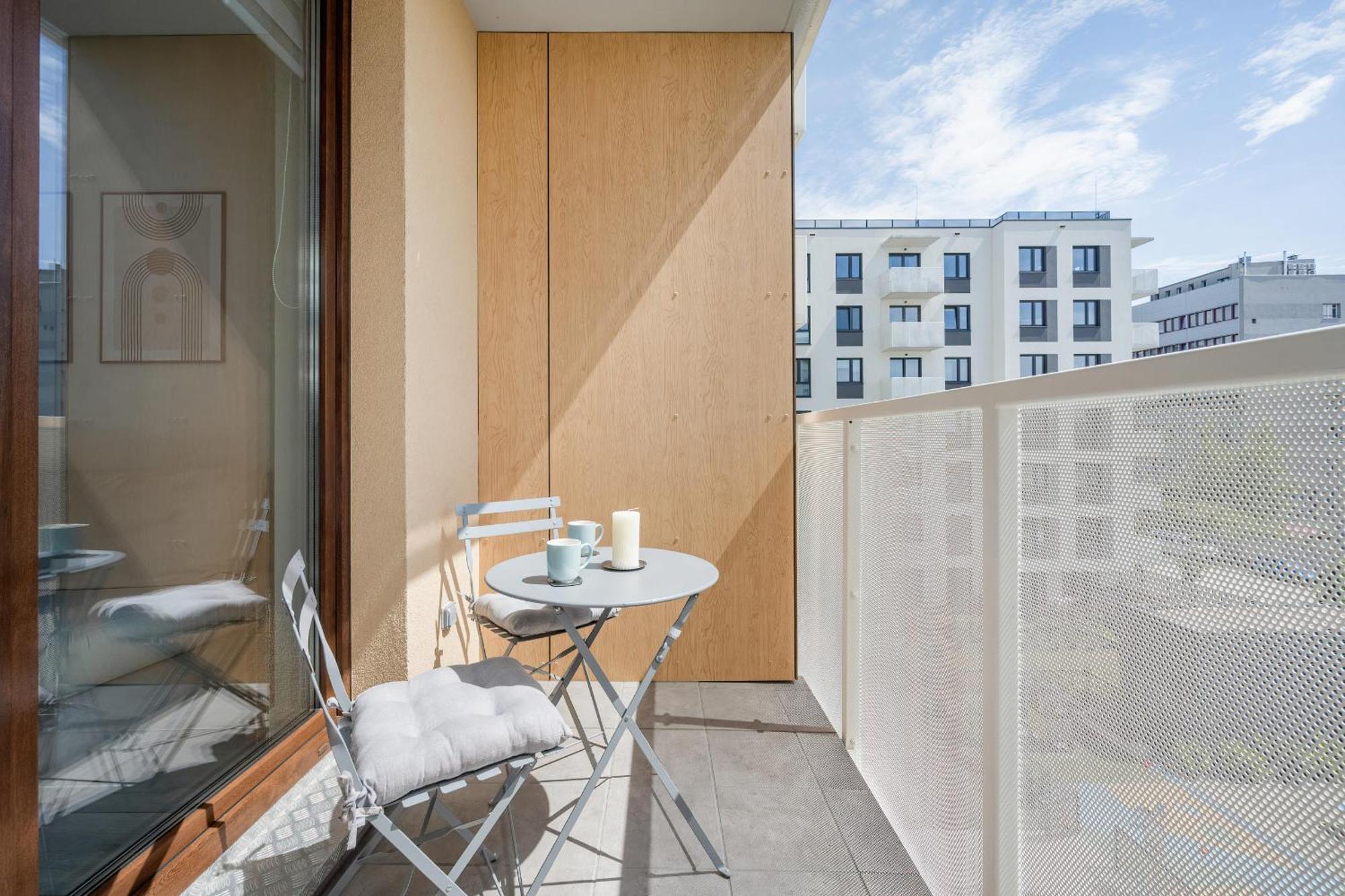 Miedziana Bright With Balcony And Parking By Renters *
